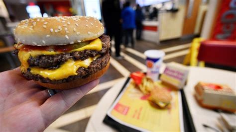 Mcdonalds Wendys Defeat Lawsuit Over Size Of Burgers R Fluffybunnies