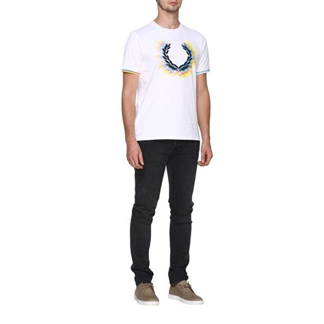 Fred Perry Outlet T Shirt Mit Maxi Print Weiß Fred Perry T Shirt