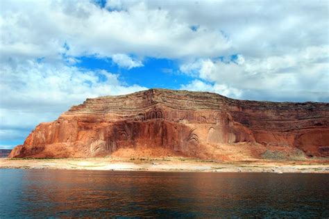 Erosion Of Cliffs On Lake Powell Stock Image Image Of Older Lake