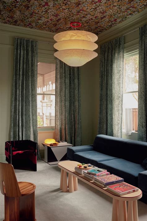 8 Basic Styling Mistakes Everyone Makes In Their 20s And How To Avoid