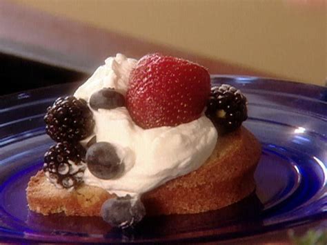 Grandmother Paula S Sour Cream Pound Cake Recipe Paula Deen Food