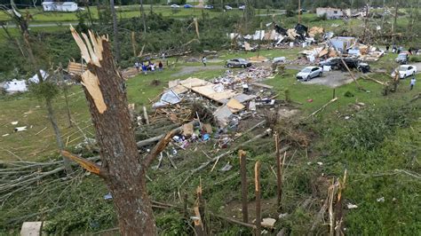 1 dead, nearly 2 dozen injured multiple tornadoes Mississippi