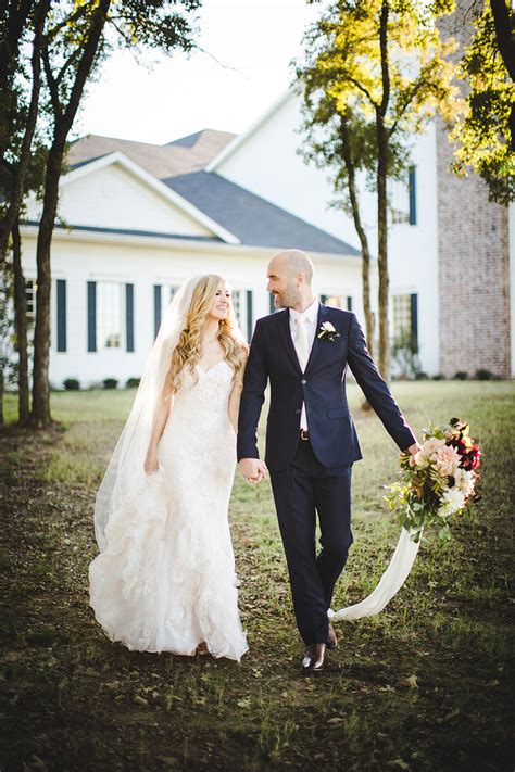 Rachel Lamb And Joshua Browns Romantic Fall Dfw Wedding