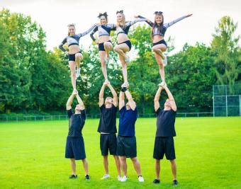 Cheerleading Stunts Gone Wrong | LoveToKnow