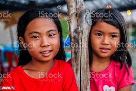 Vietnamese Girls Posing On The Beach Vietnam Stock Photo Download