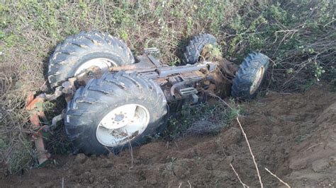 Tr Gico Accidente En Aznalc Zar Hombre Fallece Al Volcar Su Tractor