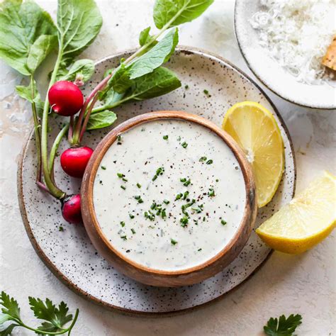 Creamy Garlic Dressing