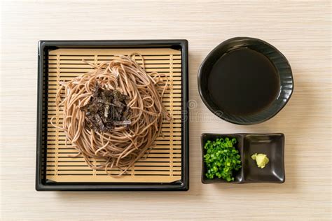 Nouilles De Soba De Sarrasin Ou Ramen Zaru Froid Image Stock Image Du