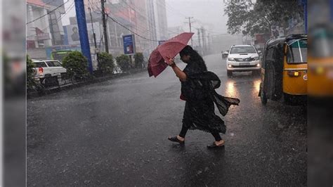 Thunderstorm Alert আগামী ২ ৩ ঘণ্টায় হু হু করে হাওয়া সঙ্গী ঝমঝম বৃষ্টি এই জেলাগুলি