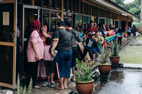 Kejora Santun Flood Victims Lembaga Kemajuan Johor Tenggara