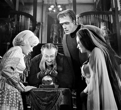 Pin By Claire Louise Hatton On The Munsters Cult Movies The Munster The Munsters