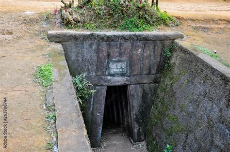 Entrance (#13) to Underground Viet Cong Tunnel - Quang Tri, Vietnam ...