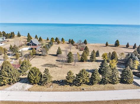 614 Lakeshore Dr Kewaunee Wi 54216 Mls 143028 Zillow