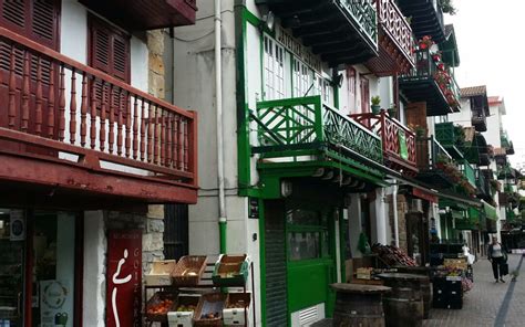 Barrio De La Marina Hondarribia Turismovasco