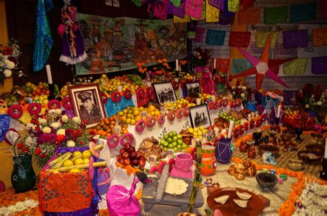 ¿qué Debe Tener Una Ofrenda Del Día De Muertos