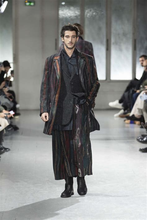 PFW FW23 24 YOHJI YAMAMOTO POUR HOMME SWAG HOMMES