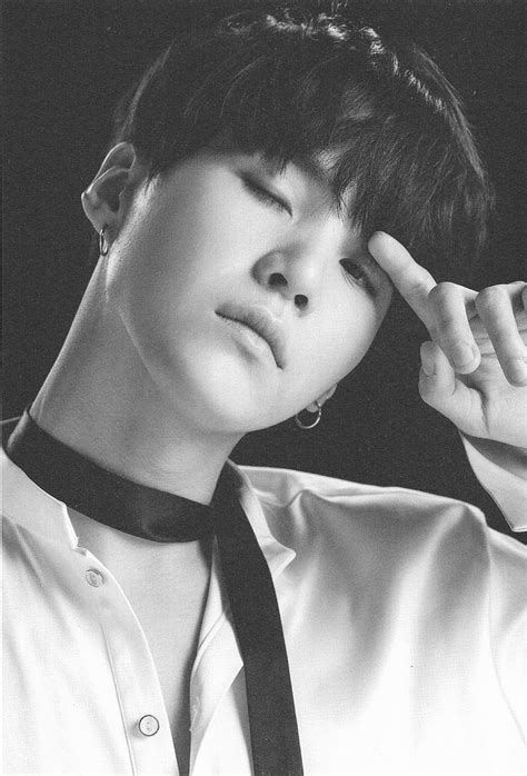 P I N T E R E S T Haneulchubs Yoongi Min Yoongi Foto Suga