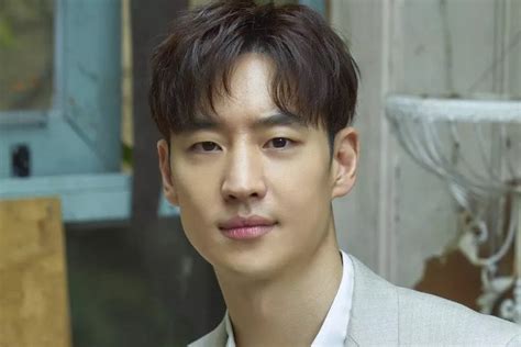 Ag Ncia De Lee Je Hoon Promete Medidas Legais Contra Rumores Sobre O