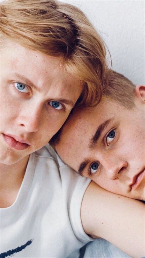 Pin De Aida P Em Skam Evak Skam Skam Skam Isak