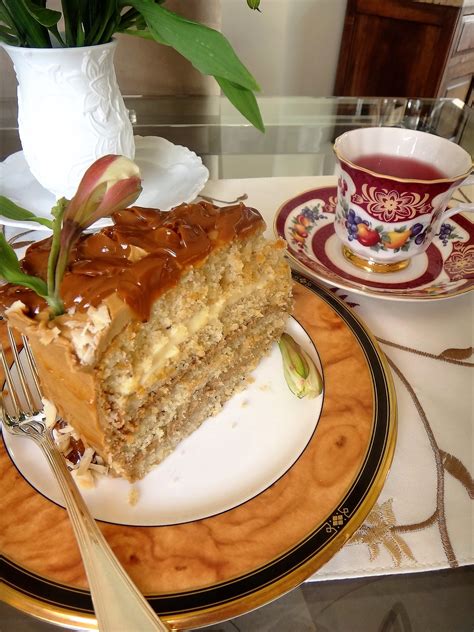 Bolo De Castanha Do Par Recheio De Creme De Caf E Cobertura De