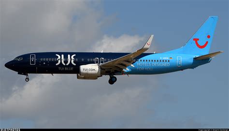 D ABKM Boeing 737 86J TUI Benjamin Exenberger JetPhotos