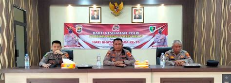 Polres Polda Lampung Dan Dinkes Mesuji Gelar Khitanan Massal Gratis P E R I N T I S N E W C O M