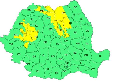 Vânt puternic şi ploi în toată ţara până vineri dimineaţă Codul