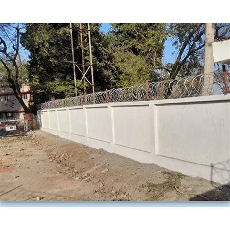 Boundary Wall With Chain Link Fencing At Best Price In Kolkata V P Jain