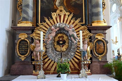 Zwei Strahlenglorien Des Herz Jesu Und Herz Maria Altars Ignaz