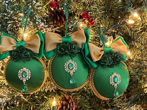 EMERALD GREEN SATIN set 3christmas,keepsakes-emerald Rhinestone Pendants, Satin Bows,paper Roses ...