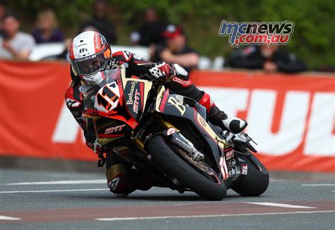 Michael Dunlop Wins Senior Tt Hutchinson Breaks Leg Mcnews Au