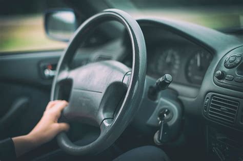 Steering Wheel Feels Loose 8 Causes And Best Solutions