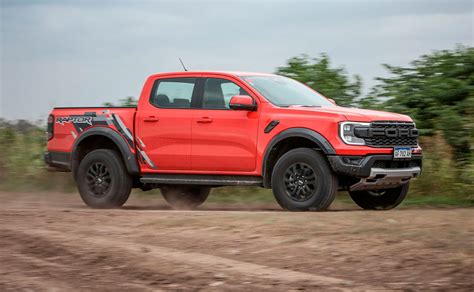 Nueva Ford Ranger Raptor de cuánto es la diferencia en prestaciones y