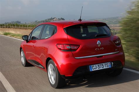 Download Renault Vehicle Renault Clio Hd Wallpaper