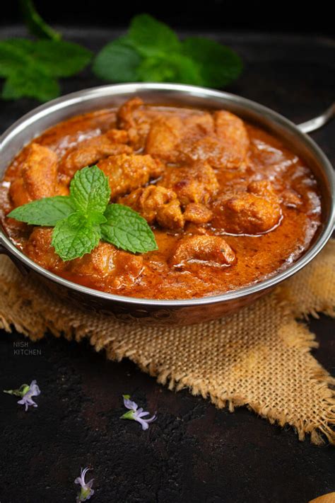 Shahi Chicken Korma Creamy Chicken Korma Video Nish Kitchen