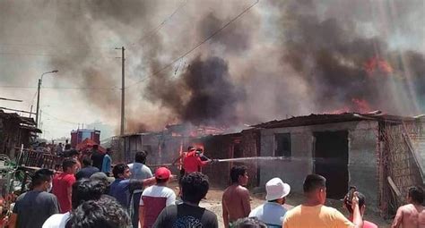 Piura incendio arrasó con más de 30 viviendas y dejó un centenar de