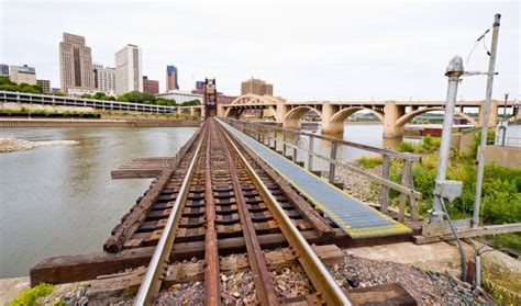 The Cta El Train Crossing A Bridge In Downtown Chicago Illinois Usa