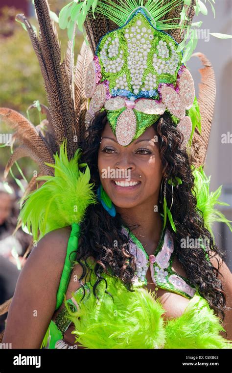 Beaded Headdress Hi Res Stock Photography And Images Alamy