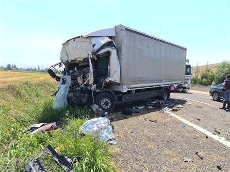 Ferrara Incidente In A Oggi Settembre Scontro Tra Auto