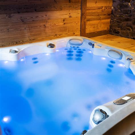 How to Choose the Right Hot Tub or Sauna For You - Mountain Mist Pool and Spa