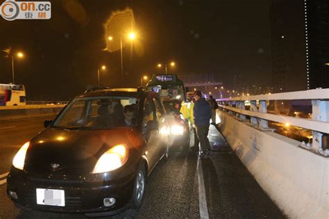 東區走廊4車串燒4人傷｜即時新聞｜港澳｜on Cc東網