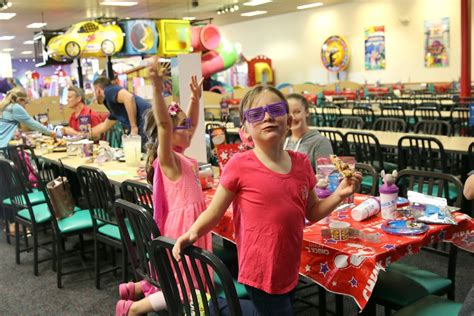 Go Big With A Chuck E Cheeses Birthday Party Its A Lovely Life