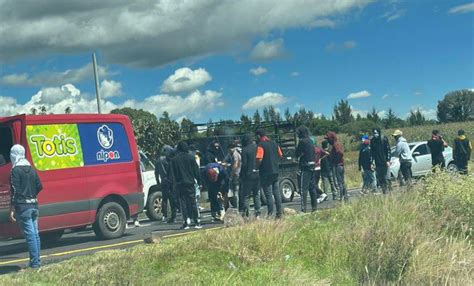 Retienen Veh Culos Presuntos Normalistas En La Morelia P Tzcuaro