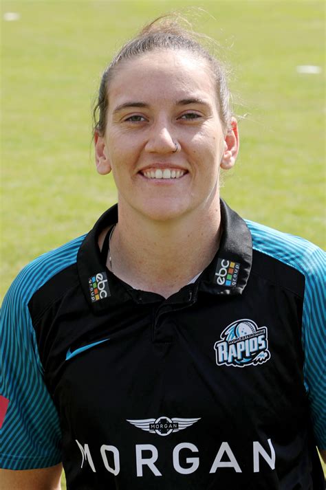 Emily Arlott Named In Pca Women’s Team Of The Year For Second Season Running Worcestershire Ccc