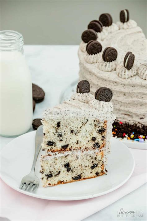 Cookies And Cream Cake Oreo Cake With Oreo Frosting I Scream For Buttercream