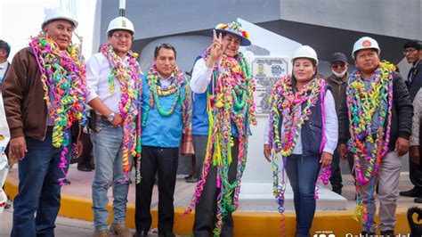 Alcalde Oscar C Ceres Inaugura Obra De Pistas Y Veredas En La Urb La