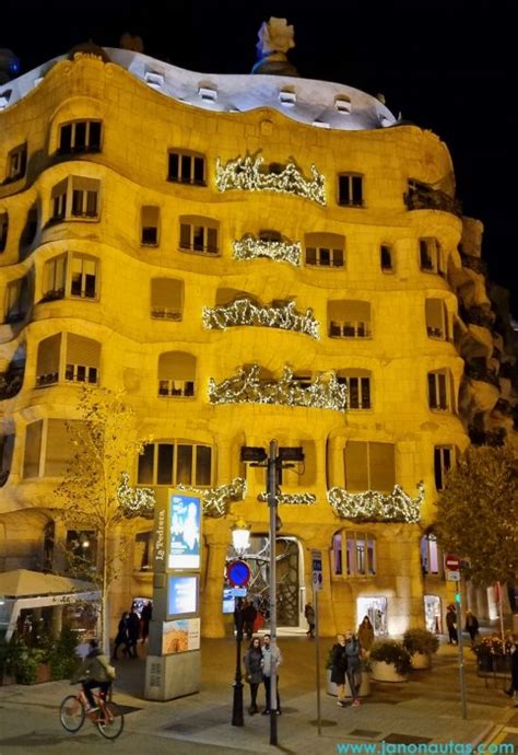 Tres Planes Navide Os En Barcelona Janonautas