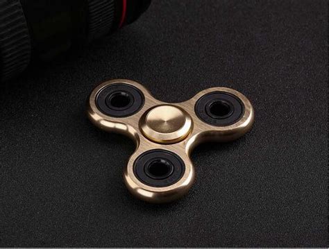 Bol Metalen Fidget Spinner PRO Normale Fidget Spinner Hand