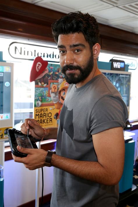 Cute Photos Of Rahul Kohli Popsugar Celebrity