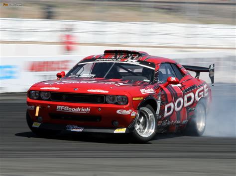 Dodge Challenger Formula Drift (LC) 2010–12 photos (1280x960)